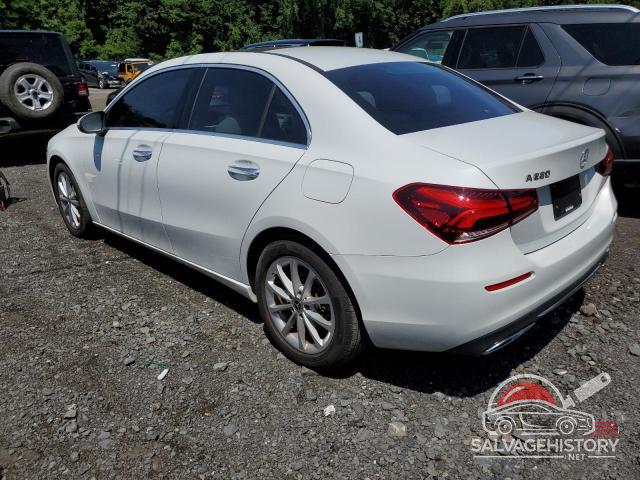 WDD3G4EB1LW041755 2020 MERCEDES-BENZ A-CLASS photo no. 2
