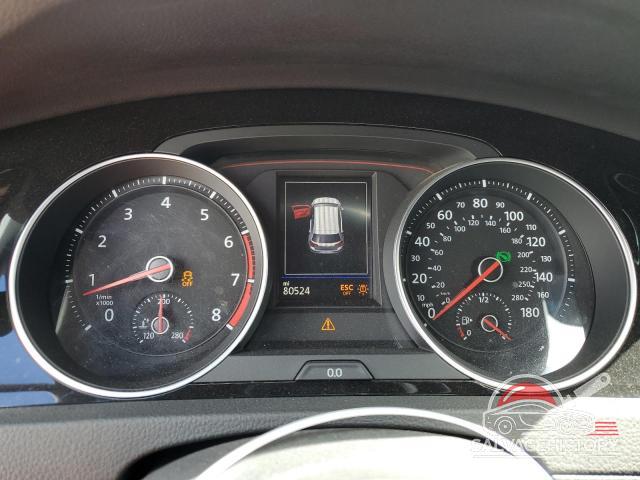 3VW447AU3JM284963 2018 VOLKSWAGEN GTI photo no. 9