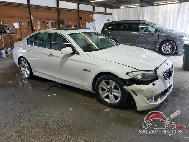 WBAXH5C58DDW16245 2013 BMW 5 SERIES photo no. 4