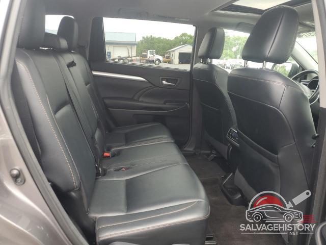 5TDJZRFH2HS472589 2017 TOYOTA HIGHLANDER photo no. 11
