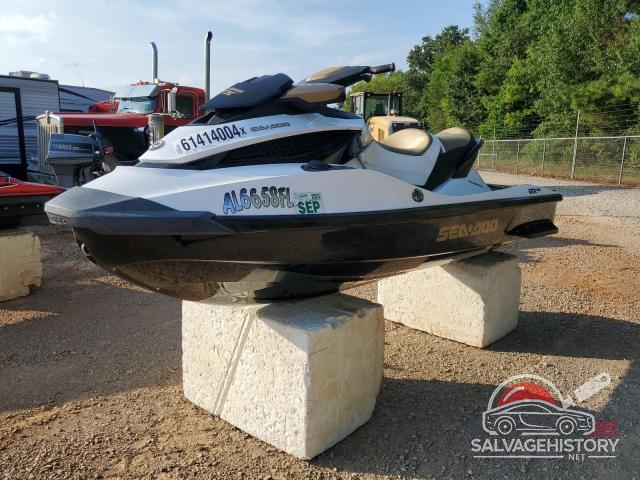 YDV07183L213 2013 SEAD JETSKI photo no. 2