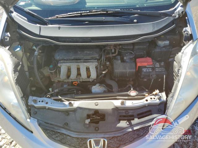 JHMGE8H4XAS015275 2010 HONDA FIT photo no. 11