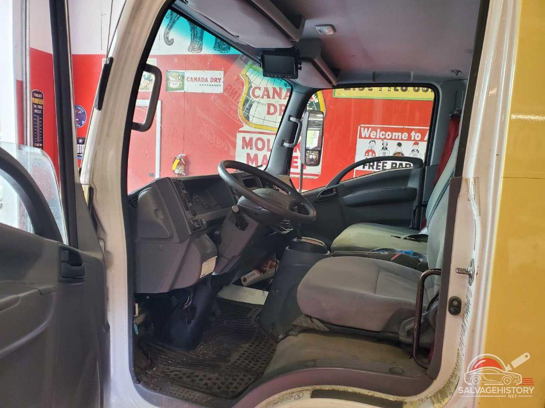 54DC4W1B5JS801402 2018 ISUZU NPR HD photo no. 9