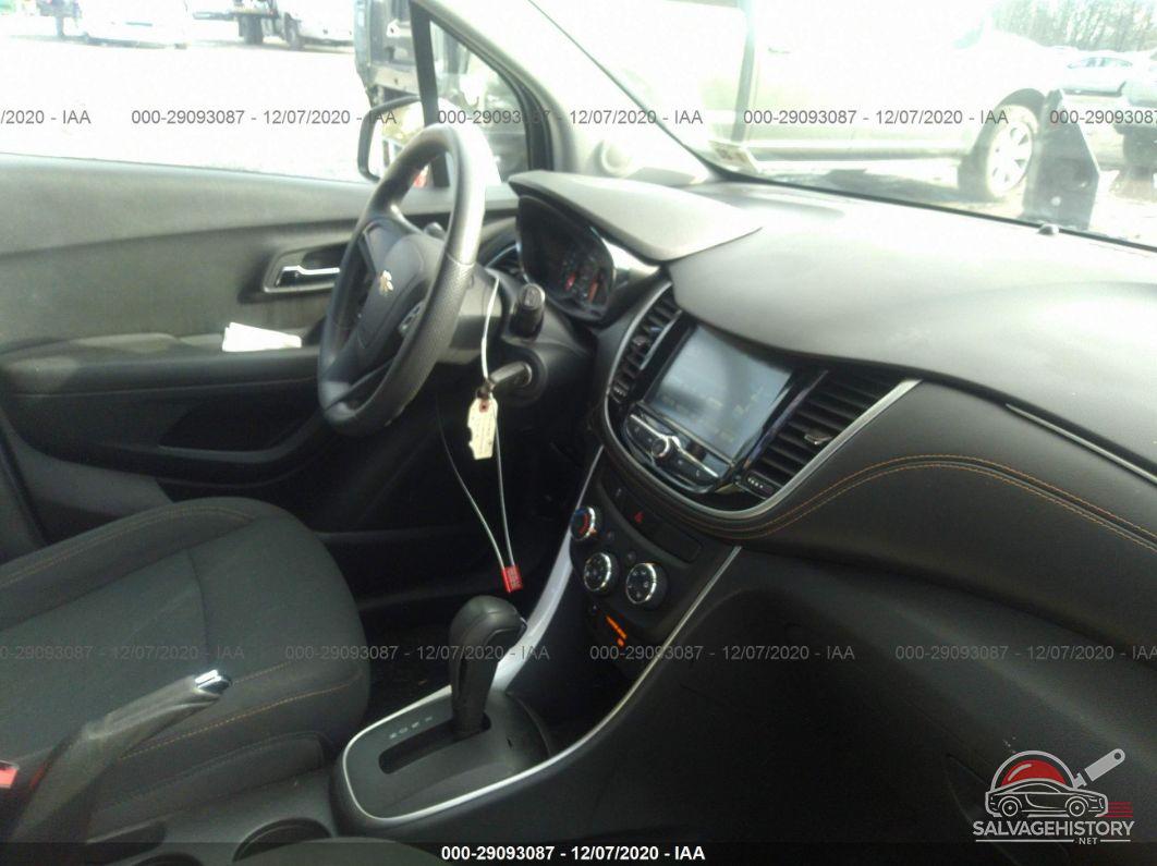 KL7CJKSB6HB144752 2017 CHEVROLET TRAX photo no. 5