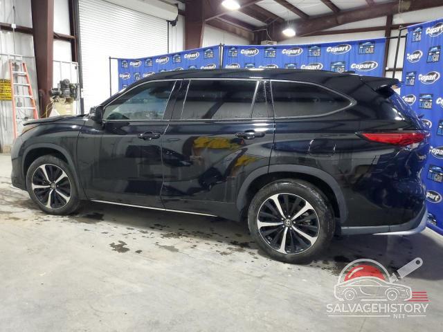 5TDLZRBH4MS132854 2021 TOYOTA HIGHLANDER photo no. 2