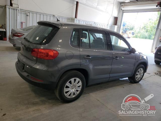 WVGAV7AX4HK054486 2017 VOLKSWAGEN TIGUAN photo no. 3