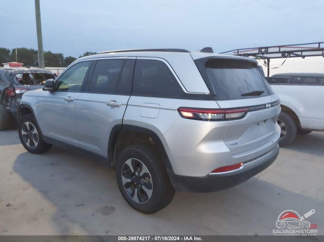 1C4RJYB68R8516822 2024 JEEP GRAND CHEROKEE photo no. 3