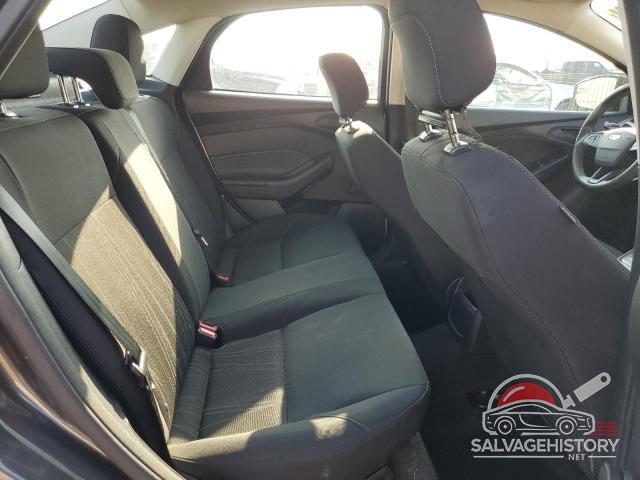 1FADP3E2XJL312020 2018 FORD FOCUS photo no. 10