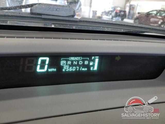JT2BK12U320052503 2002 TOYOTA PRIUS photo no. 9