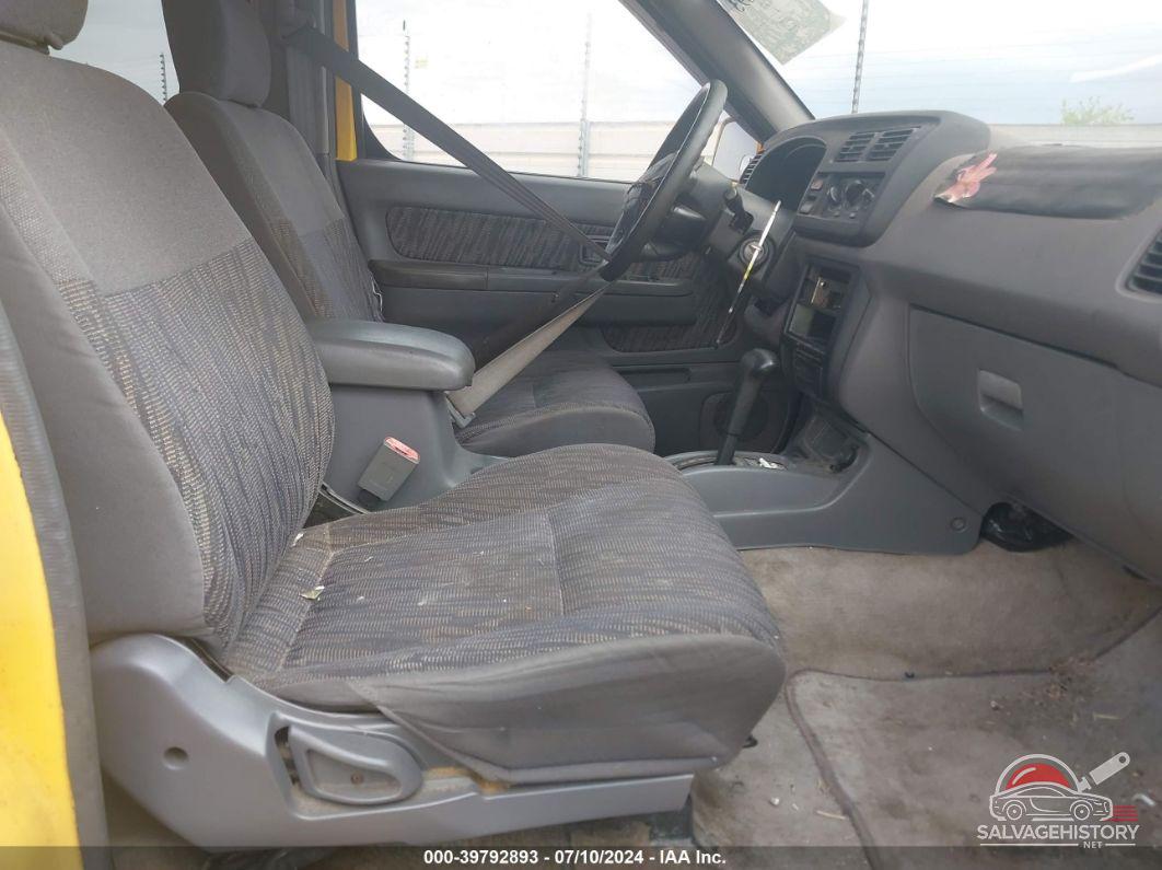 1N6ED27T9YC358355 2000 NISSAN FRONTIER photo no. 5