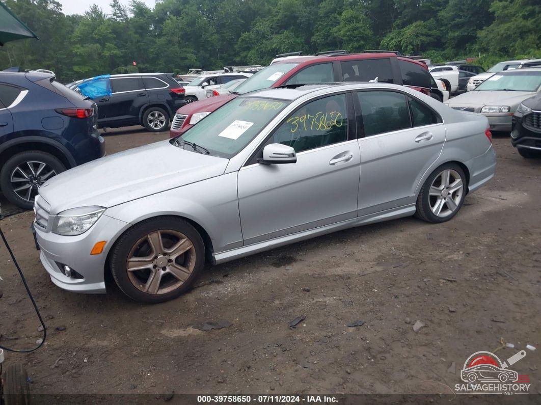 WDDGF8BB2AF432068 2010 MERCEDES-BENZ C-CLASS photo no. 2