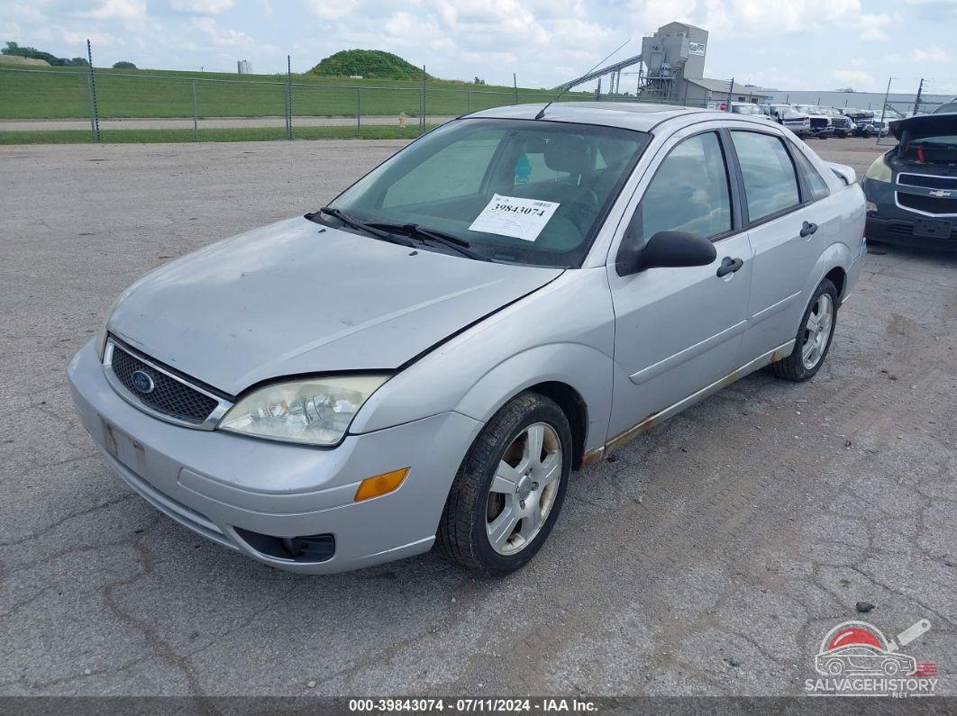 1FAFP34N65W221531 2005 FORD FOCUS photo no. 2