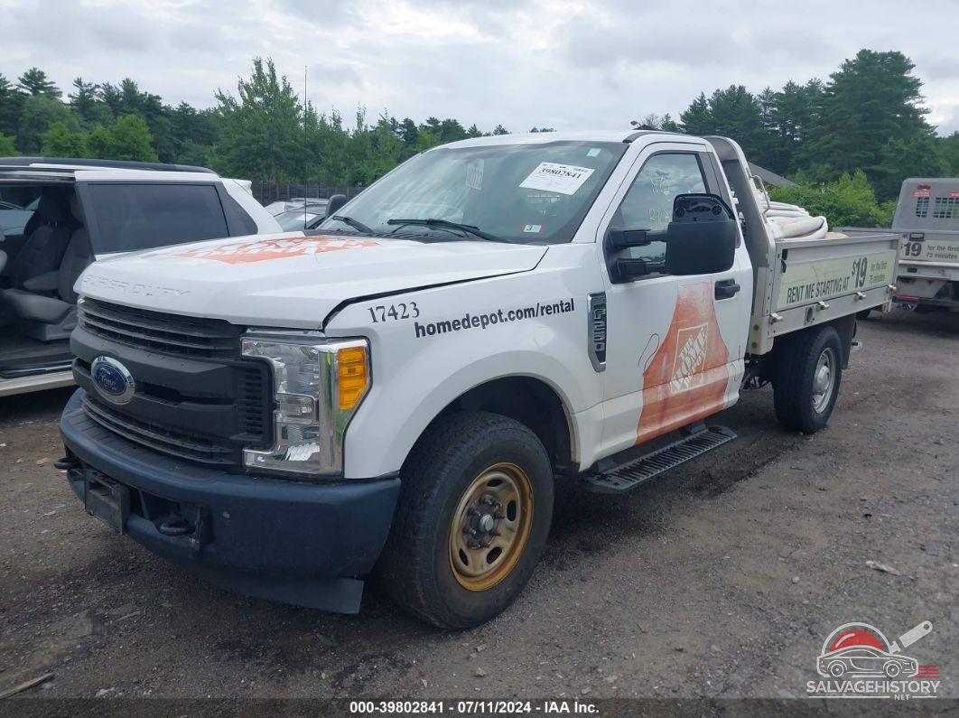 1FDBF2A62HED12319 2017 FORD F-250 photo no. 2