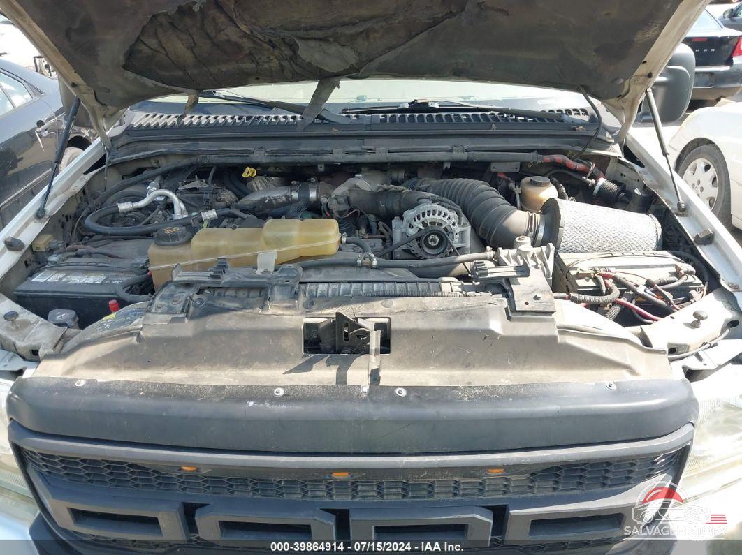 1FTNW21F12EB09186 2002 FORD F-250 photo no. 10