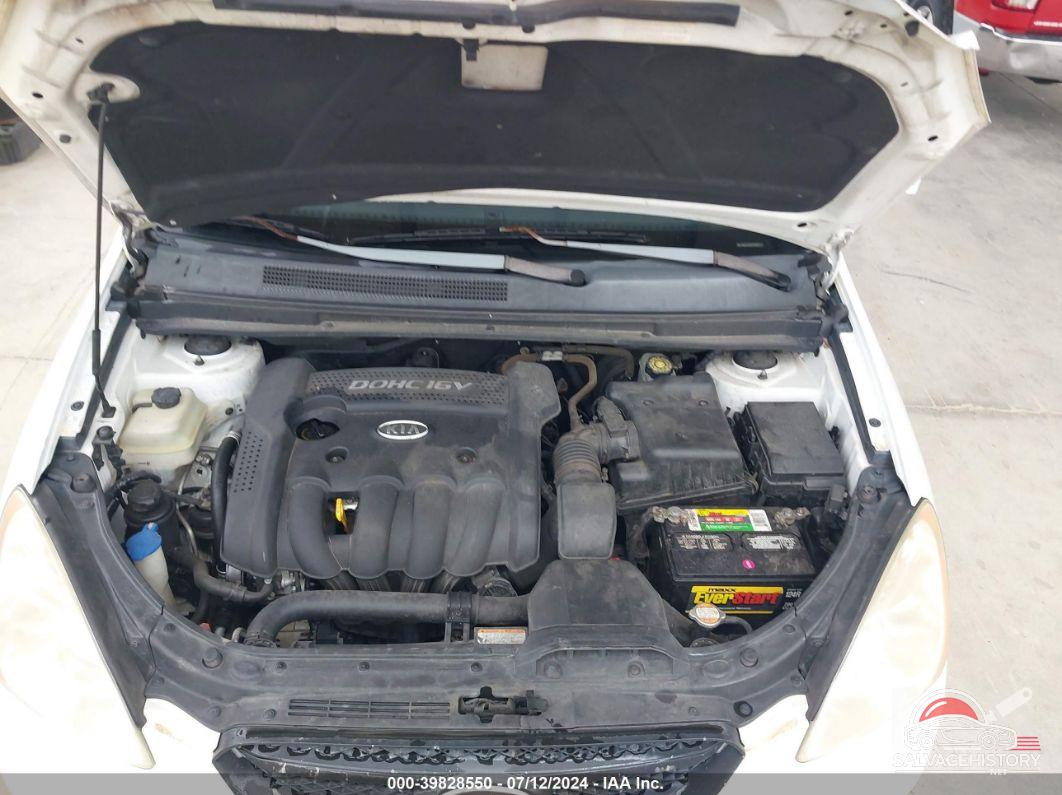 KNAFG525877073207 2007 KIA RONDO photo no. 10