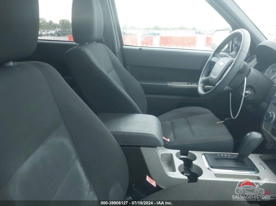 1FMCU03719KA36268 2009 FORD ESCAPE photo no. 5