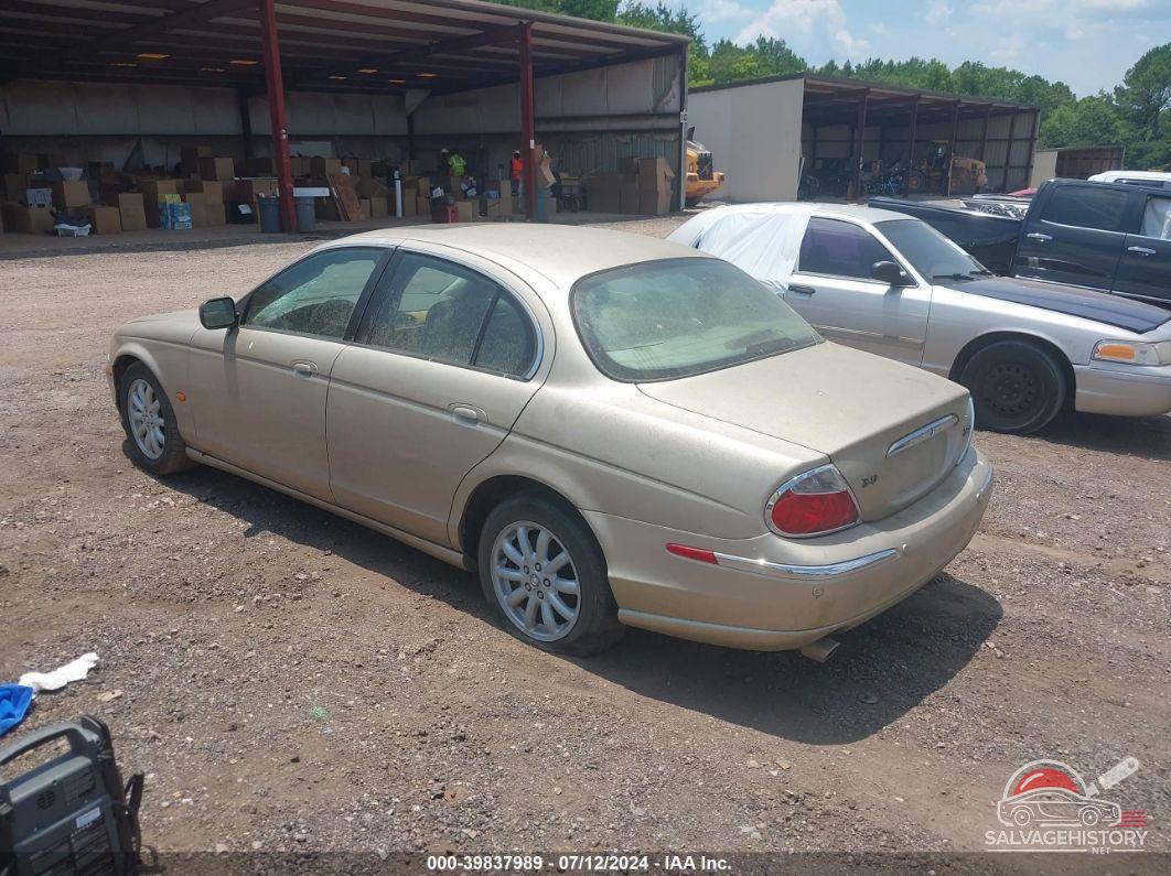 SAJDA01N81FM00557 2001 JAGUAR S-TYPE photo no. 3
