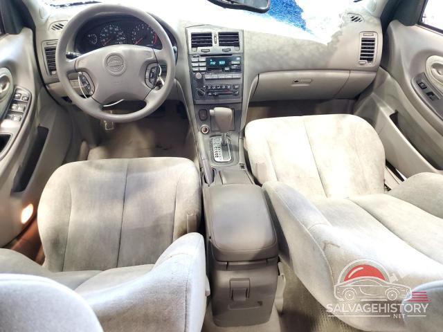 JN1CA31D71T802903 2001 NISSAN MAXIMA photo no. 8