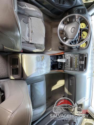 JT8BH68X9W0010345 1998 LEXUS GS400 photo no. 8