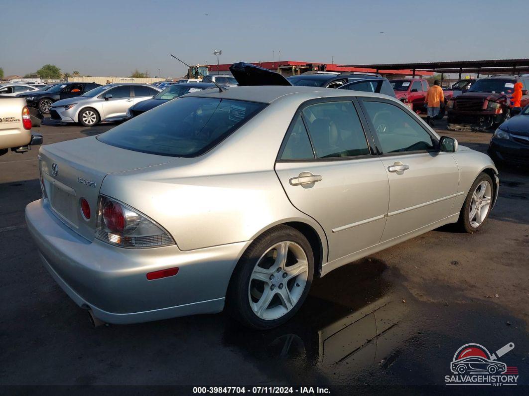 JTHBD192320038525 2002 LEXUS IS 300 photo no. 4