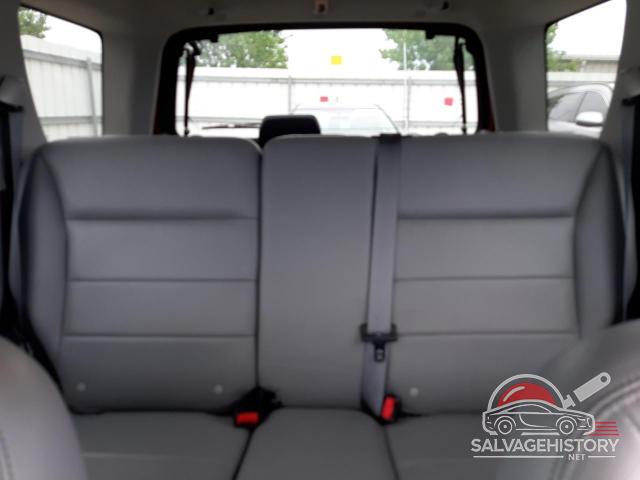 1FMYU93135KB06000 2005 FORD ESCAPE photo no. 10