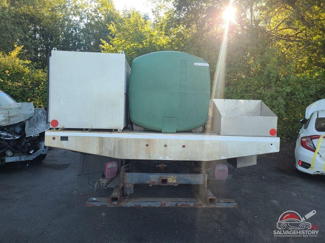 1FDUF4GY9JEC29439 2018 FORD F-450 CHASSIS photo no. 6