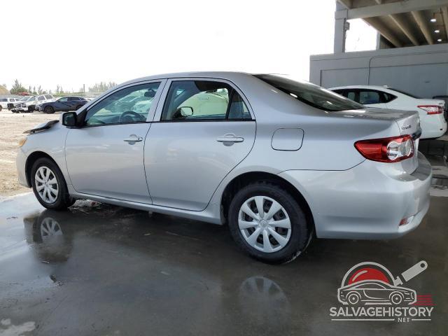 2T1BU4EE2CC802925 2012 TOYOTA COROLLA photo no. 2