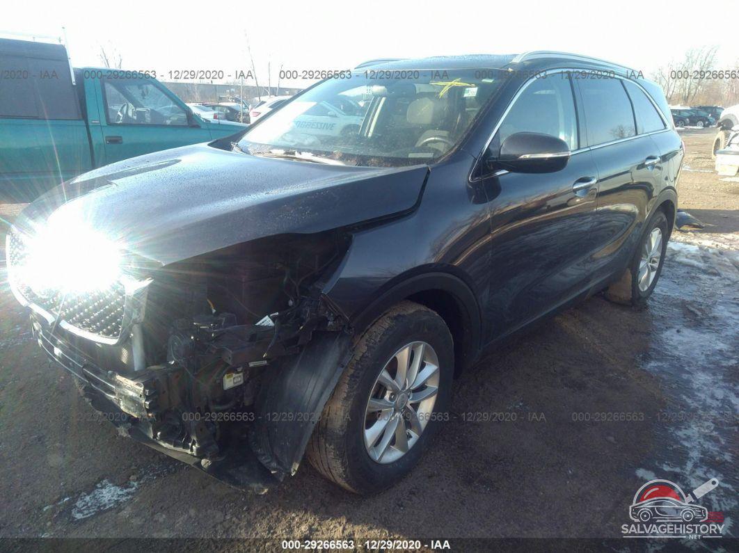 5XYPG4A50HG318668 2017 KIA SORENTO photo no. 2