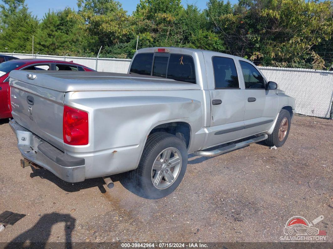 1D7HE48K37S127816 2007 DODGE DAKOTA photo no. 4