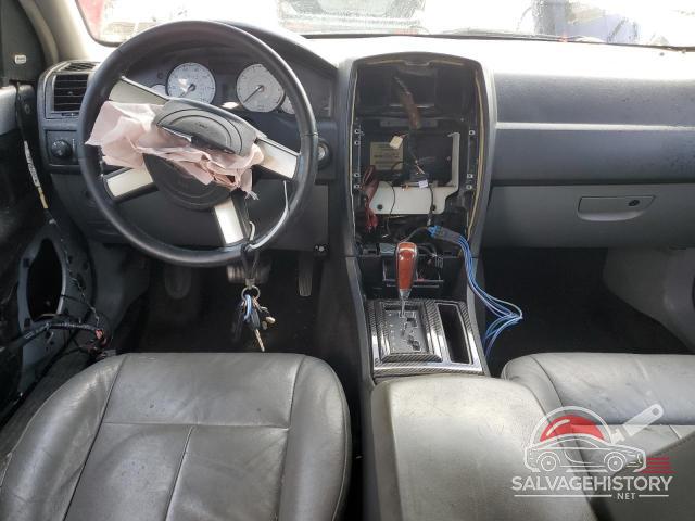 2C3JA53G75H500669 2005 CHRYSLER 300 photo no. 8