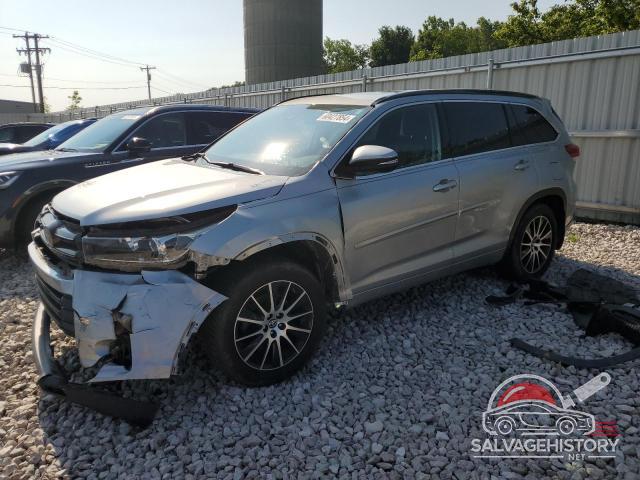 5TDJZRFH4JS492946 2018 TOYOTA HIGHLANDER photo no. 5