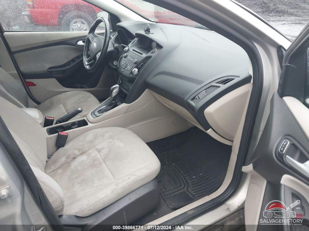 1FADP3K2XFL259931 2015 FORD FOCUS photo no. 5
