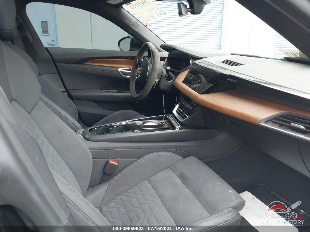 WAUFJBFW5P7004302 2023 AUDI E-TRON GT photo no. 5