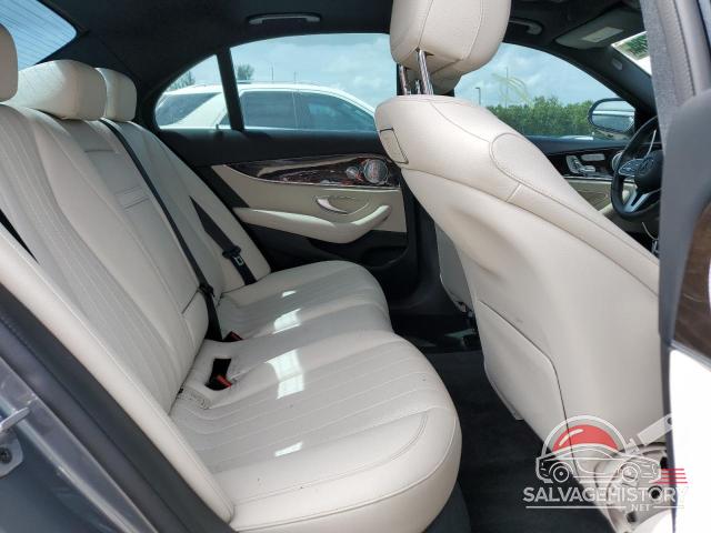 WDDZF4JB0KA668476 2019 MERCEDES-BENZ E-CLASS photo no. 10