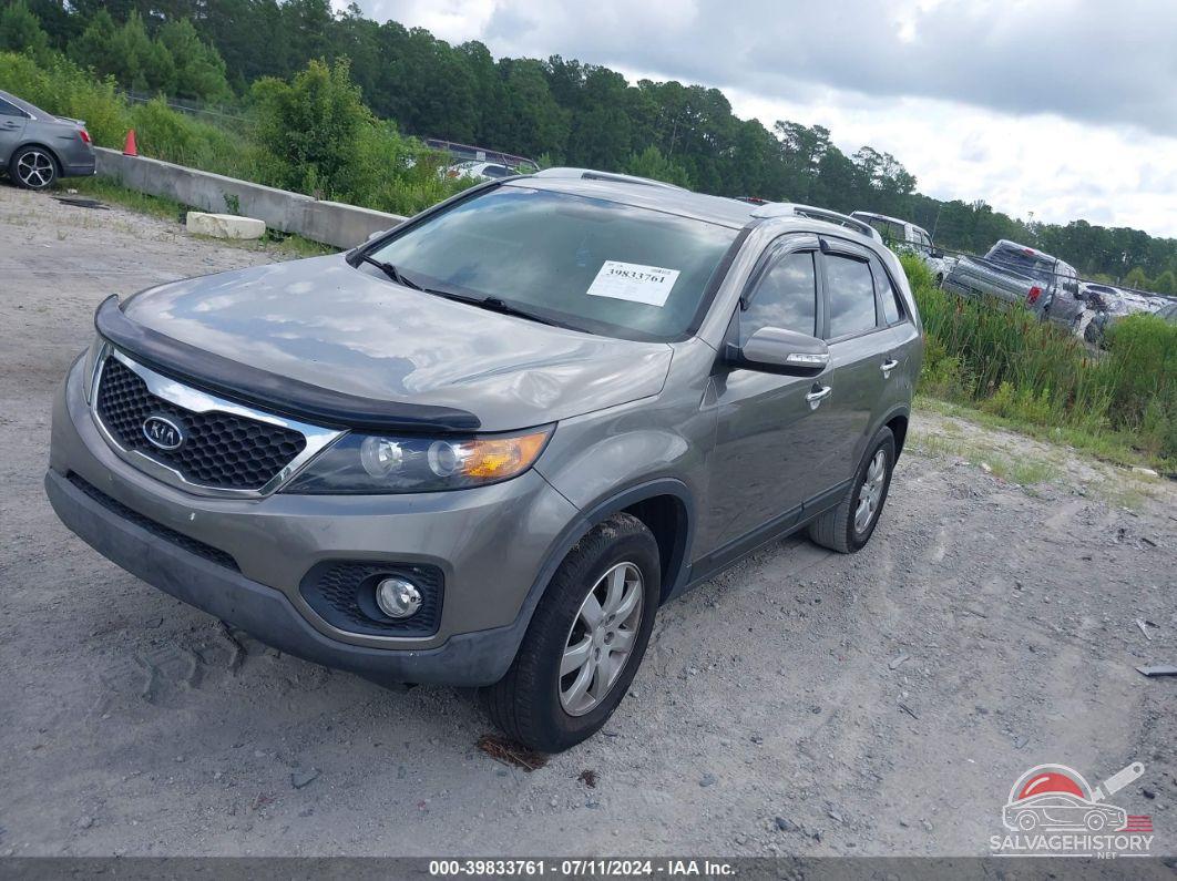 5XYKT4A69DG371409 2013 KIA SORENTO photo no. 2