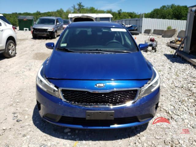 3KPFL4A70HE132456 2017 KIA FORTE photo no. 5