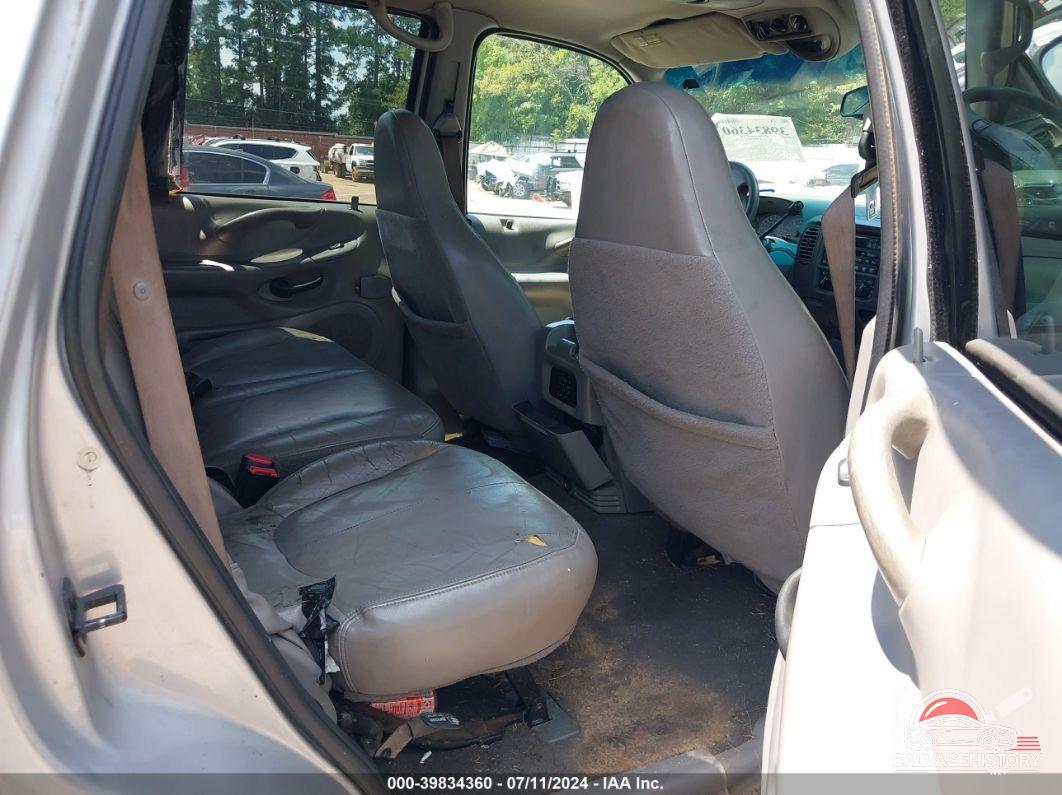 1FMRU1567YLC34303 2000 FORD EXPEDITION photo no. 8