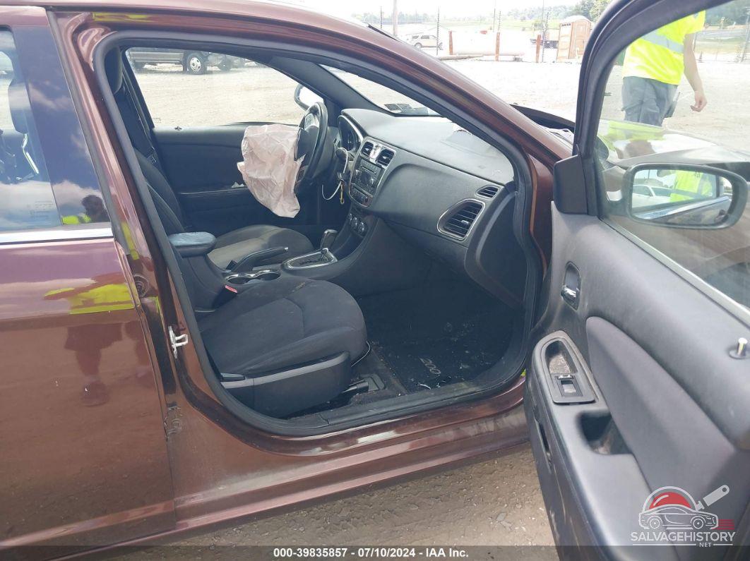 1C3CCBBB3DN545802 2013 CHRYSLER 200 photo no. 5