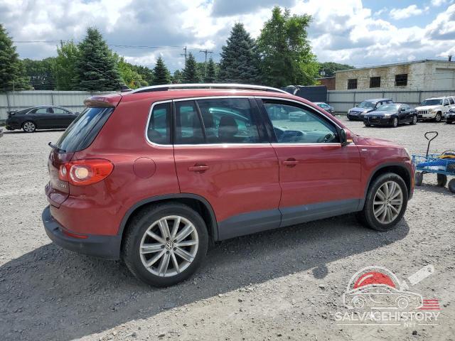 WVGAV7AX1AW001968 2010 VOLKSWAGEN TIGUAN photo no. 3