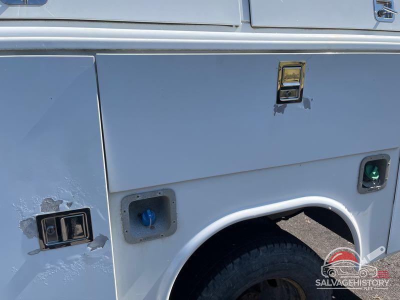 1FD8X3HT0CEA60653 2012 FORD F-350 CHASSIS photo no. 4