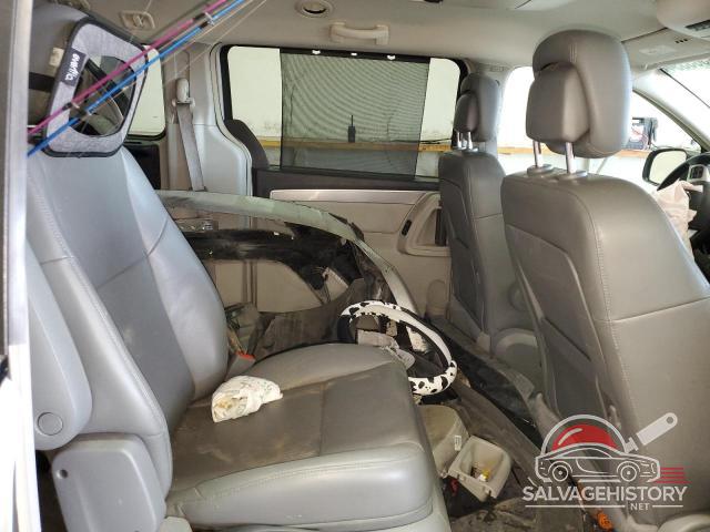 2V4RW3DG5BR625703 2011 VOLKSWAGEN ROUTAN photo no. 11
