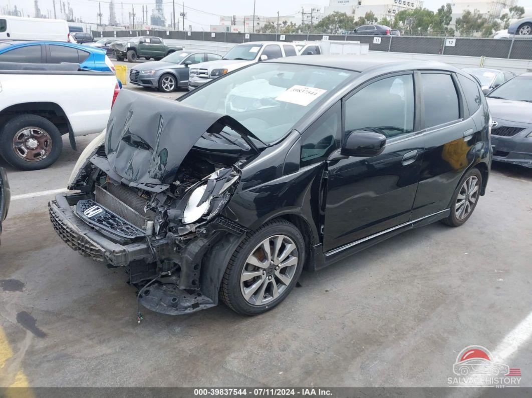 JHMGE8H52DC046334 2013 HONDA FIT photo no. 2
