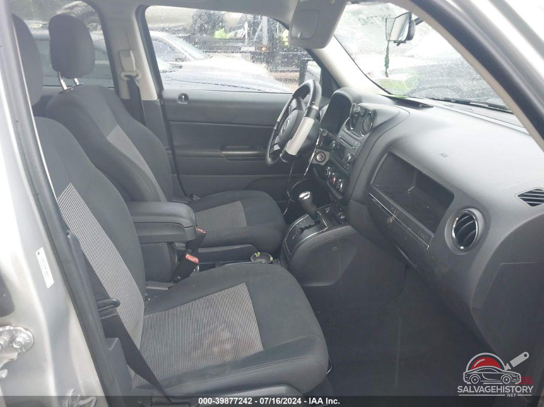 1J4NF1GB2BD303014 2011 JEEP PATRIOT photo no. 5