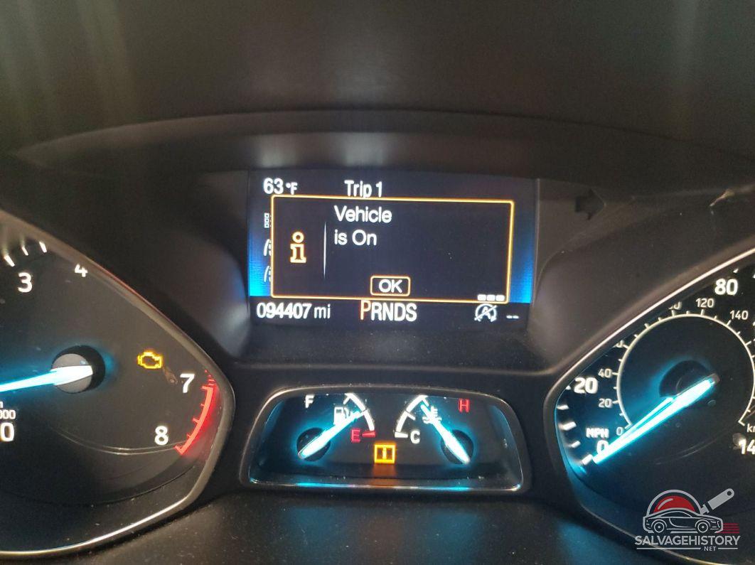 1FMCU9HD1KUB11743 2019 FORD ESCAPE photo no. 3