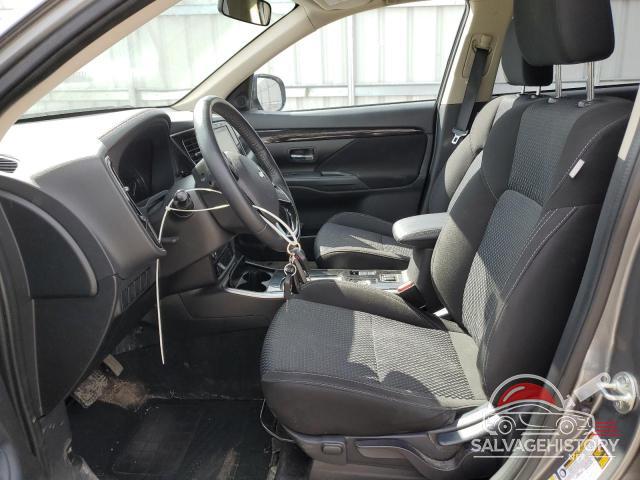 JA4AZ2A33LZ611827 2020 MITSUBISHI OUTLANDER photo no. 7