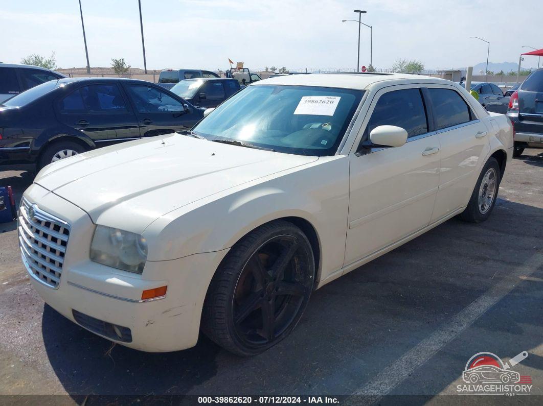 2C3AA53G55H522086 2005 CHRYSLER 300 photo no. 2