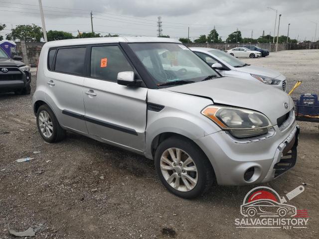 KNDJT2A63C7423192 2012 KIA SOUL photo no. 4
