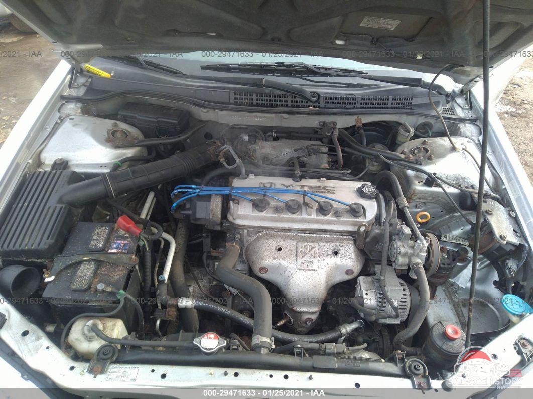 1HGCG3147YA026470 2000 HONDA ACCORD CPE photo no. 10