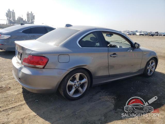 WBAUP7C52BVK78592 2011 BMW 1 SERIES photo no. 3