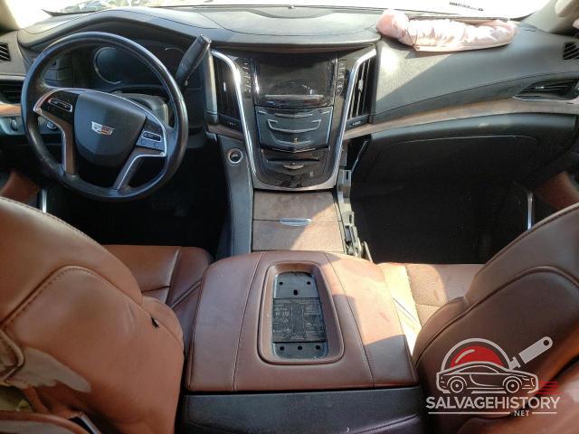 1GYS4CKJ6JR357050 2018 CADILLAC ESCALADE photo no. 8